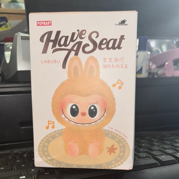 NIB & Sealed Pop Mart Labubu 'Have A Seat' Figure Pop Mart Labubu - Picture 2 of 5